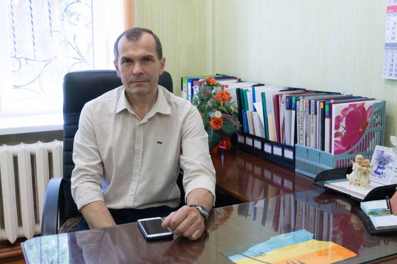 Заступник з навчально–методичної роботи – Мисник В’ячеслав Васильович